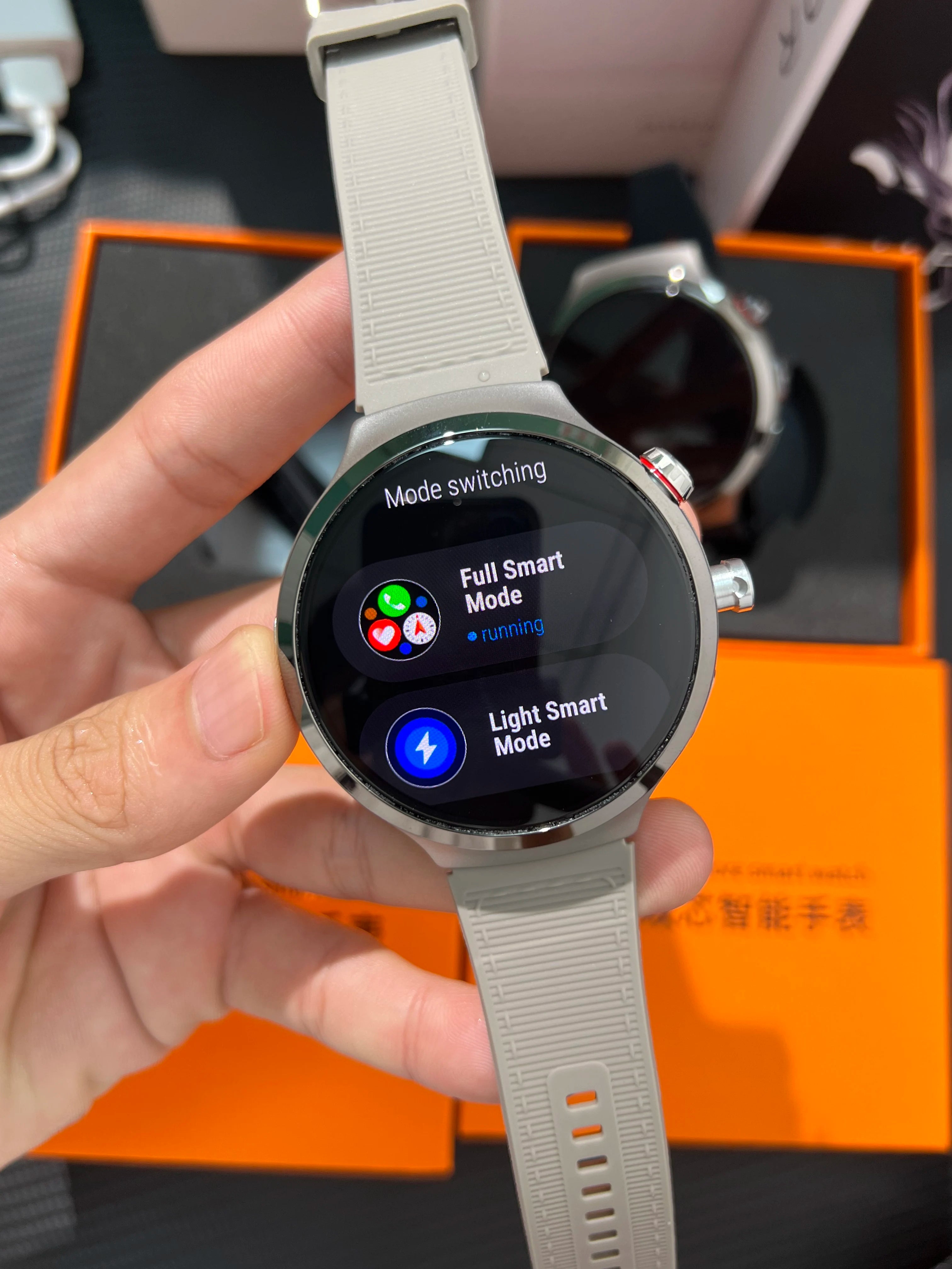 LunaWatch X™ Android Pro 4G – Smartwatch Android 13, SIM 4G, Caméra 8MP, GPS, WiFi, jusquà 10GB/512GB